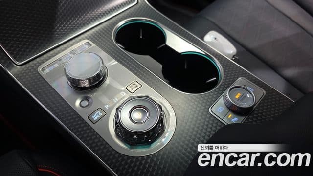 Genesis GV80 купе, 2024 9