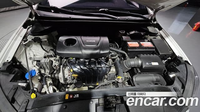 Hyundai Avante AD 1.6 GDI Value Plus, 2017 6