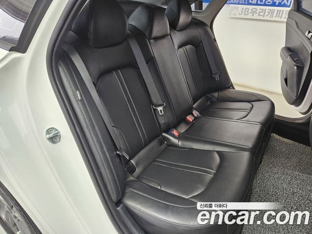 Kia K5 3세대 Standard, 2023 10