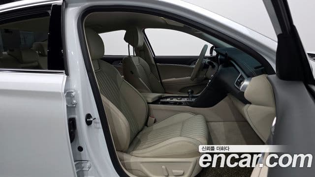 Genesis The / новый New G70, 2021 10