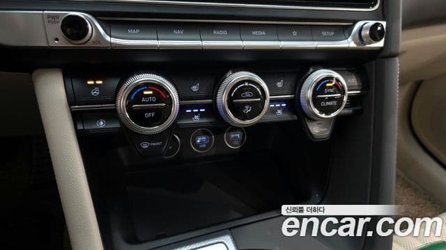 Genesis The / новый New G70, 2021 16