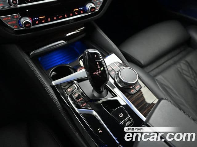 BMW 5시리즈 (G30) 523d M Sport, 2022 9