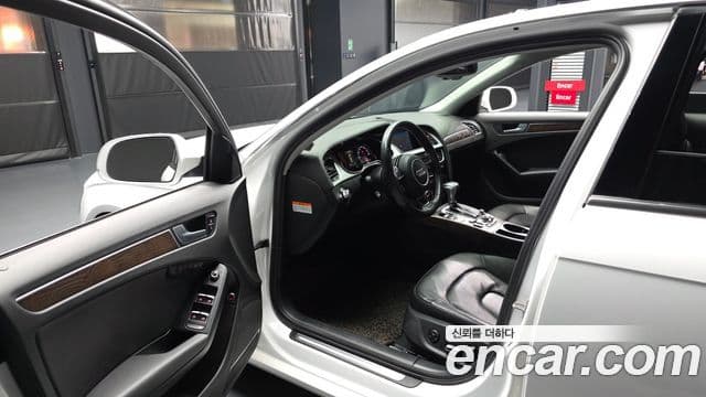 Audi New A4 B8, 2016 10