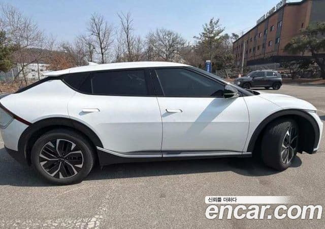 Kia EV6 Air, 2023 12