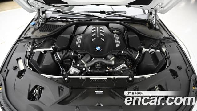 BMW 8시리즈 (G15) M850i xDrive купе, 2024 6