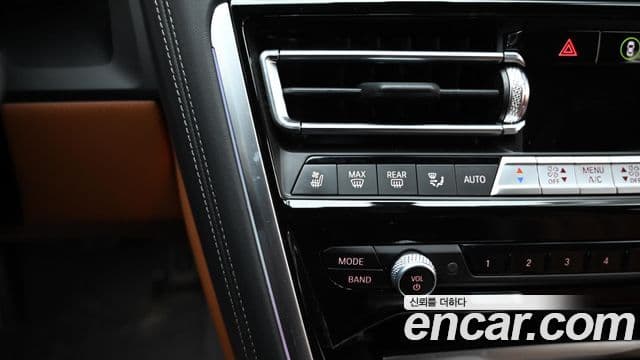 BMW 8시리즈 (G15) M850i xDrive купе, 2024 16