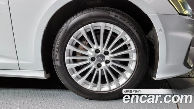 Audi A6 (C8) Premium, 2020 все фото