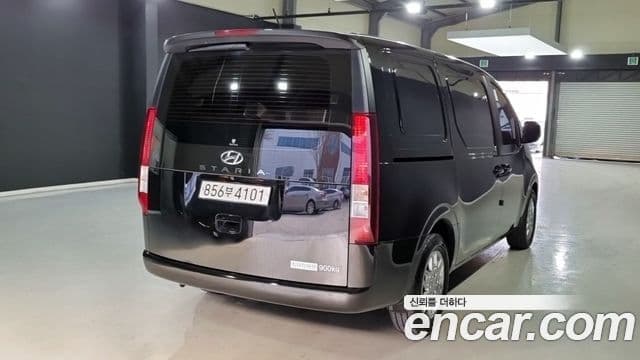 Hyundai Staria Modern, 2024 4