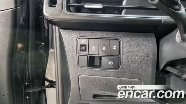 Hyundai Staria Modern, 2024 13