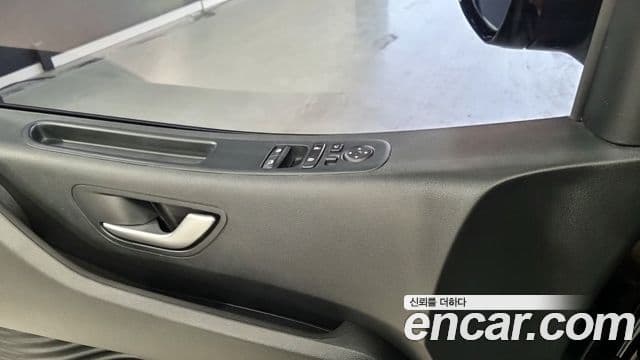 Hyundai Staria Modern, 2024 15