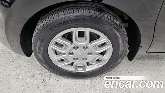 Hyundai Staria Modern, 2024 17