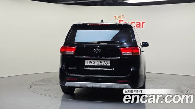 Kia All New Carnival Noblesse, 2018 4