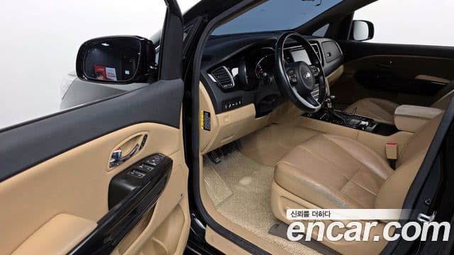 Kia All New Carnival Noblesse, 2018 10