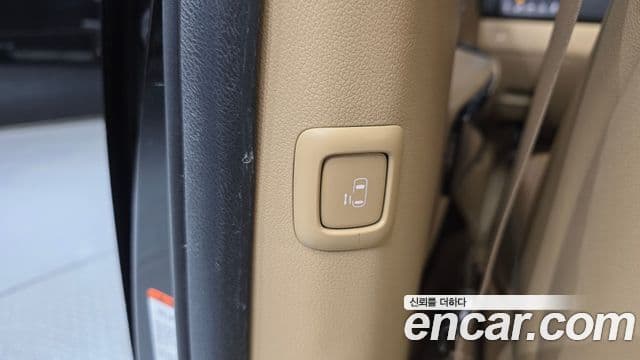 Kia All New Carnival Noblesse, 2018 17