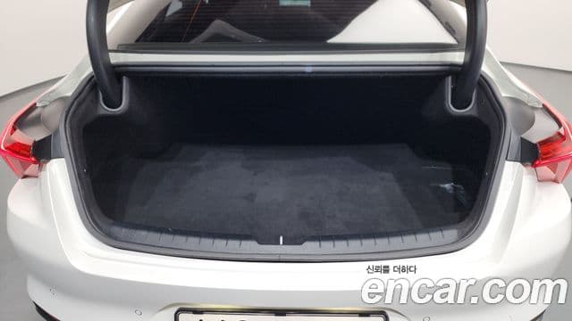 Kia K8 Trendy(арендный автомобиль), 2022 20