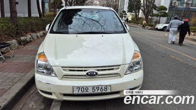 Kia Grand Carnival люксовая версия, 2010 3