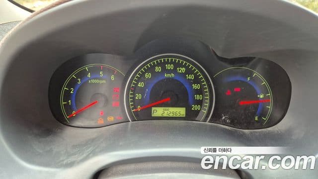 Kia Grand Carnival люксовая версия, 2010 8