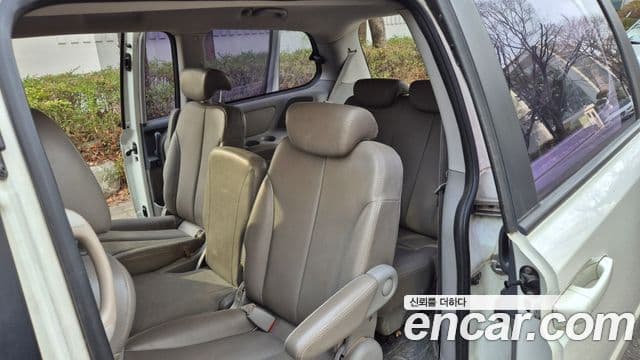 Kia Grand Carnival люксовая версия, 2010 13