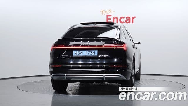 Audi e-Tron 55 Quattro Sportback, 2022 4