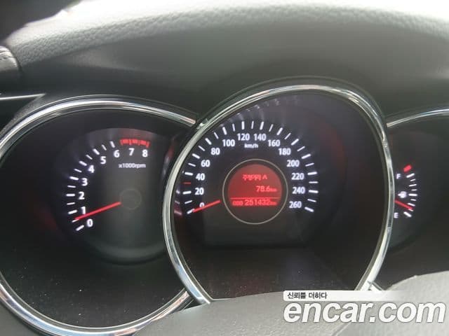 Kia K5 LPI Deluxe, 2013 9