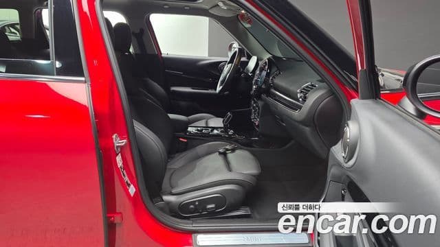 Mini Cooper 클럽맨 2세대, 2024 11