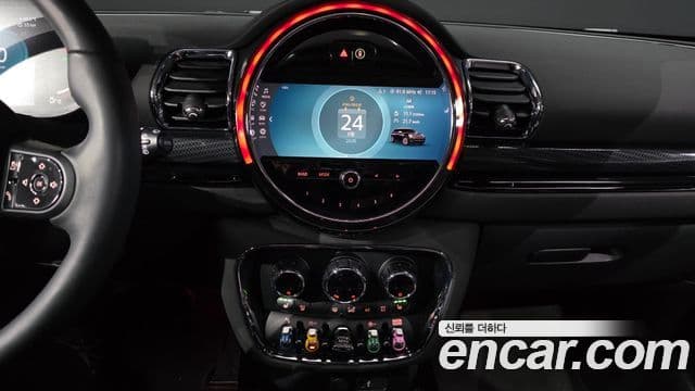 Mini Cooper 클럽맨 2세대, 2024 14