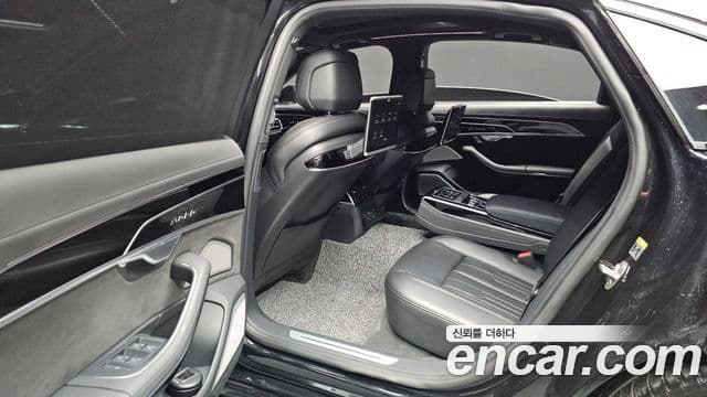 Audi A8 (D5) 55 TFSI Quattro LWB, 2020 12