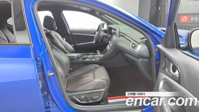 Genesis G70 Elite, 2019 10