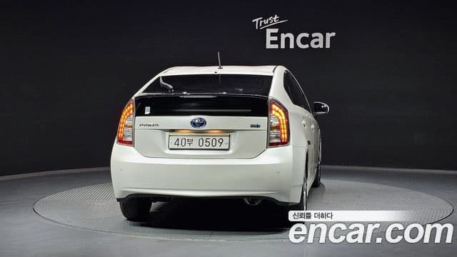 Toyota 프리우스 1.8 E, 2015 4