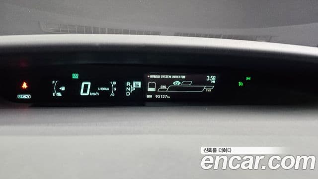 Toyota 프리우스 1.8 E, 2015 8