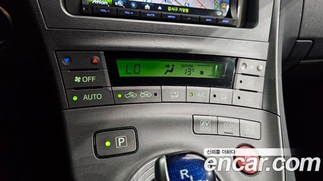 Toyota 프리우스 1.8 E, 2015 16