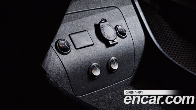 Toyota 프리우스 1.8 E, 2015 17