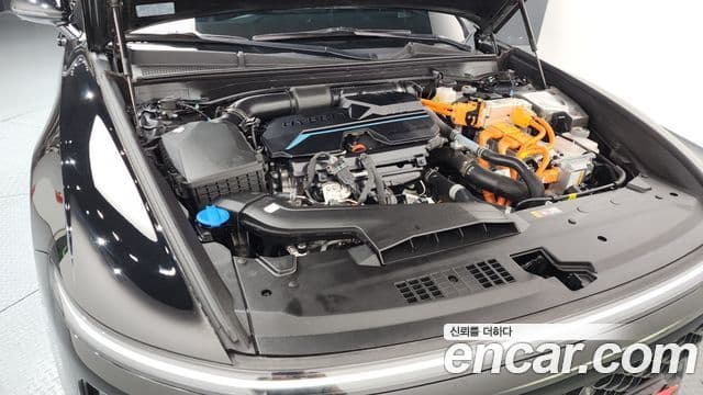 Hyundai Grandeur гибрид (GN7) Calligraphy, 2024 6