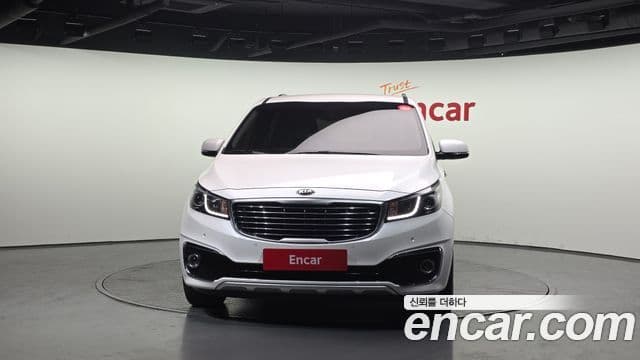 Kia All New Carnival Noblesse, 2016 3