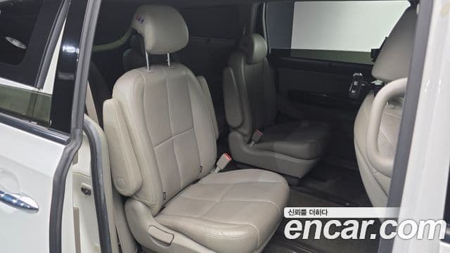 Kia All New Carnival Noblesse, 2016 12