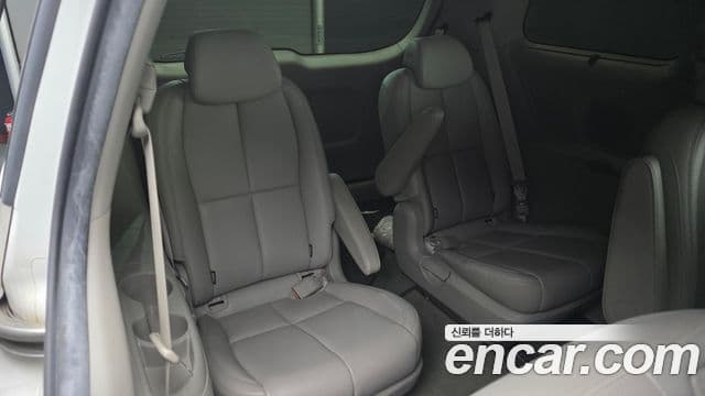 Kia All New Carnival Noblesse, 2016 13