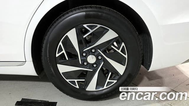 Hyundai The / новый New Grandeur IG гибрид Le Blanc, 2022 все фото