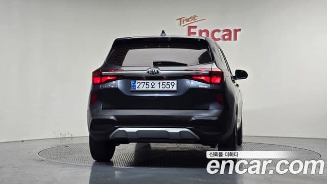 Kia Seltos Trendy, 2022 4