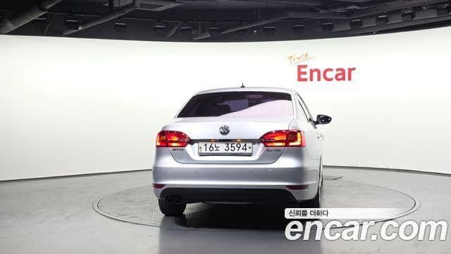 Volkswagen New Jetta 6세대, 2012 4