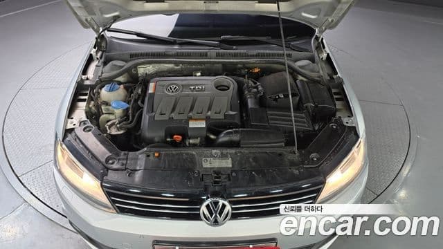 Volkswagen New Jetta 6세대, 2012 6