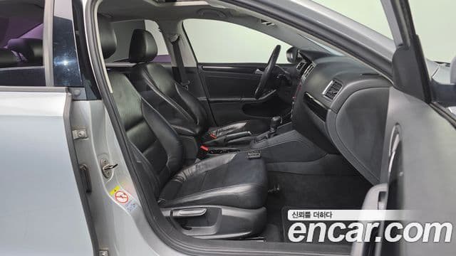 Volkswagen New Jetta 6세대, 2012 11