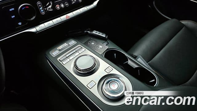 Genesis GV70, 2024 9