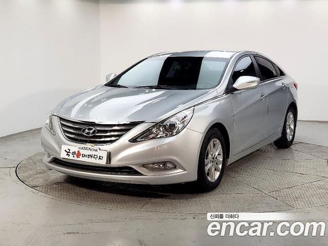 Hyundai YF Sonata Prime, 2012 1