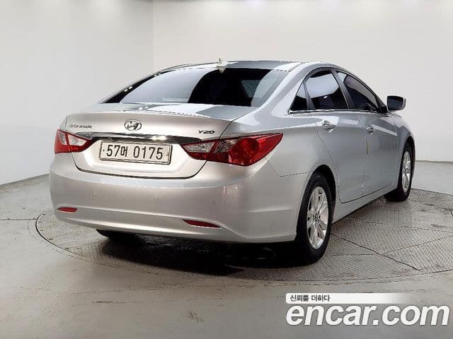 Hyundai YF Sonata Prime, 2012 4