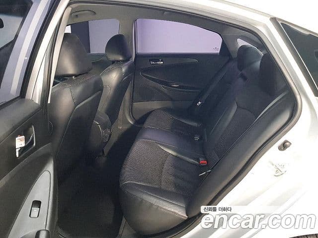 Hyundai YF Sonata Prime, 2012 9