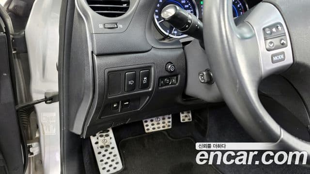 Lexus IS250 XE20, 2013 16