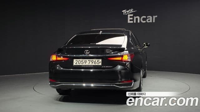 Lexus ES300h 7세대 Luxury Plus, 2023 4