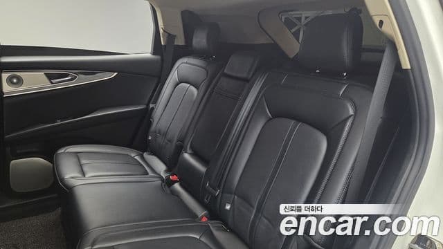 Lincoln Nautilus 1세대, 2022 18