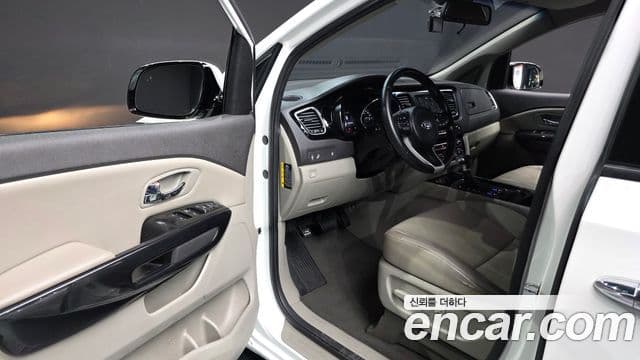 Kia All New Carnival Prestige, 2018 11