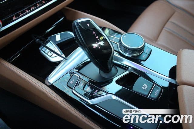 BMW 5시리즈 (G30) 520d Luxury Special Edition, 2018 13